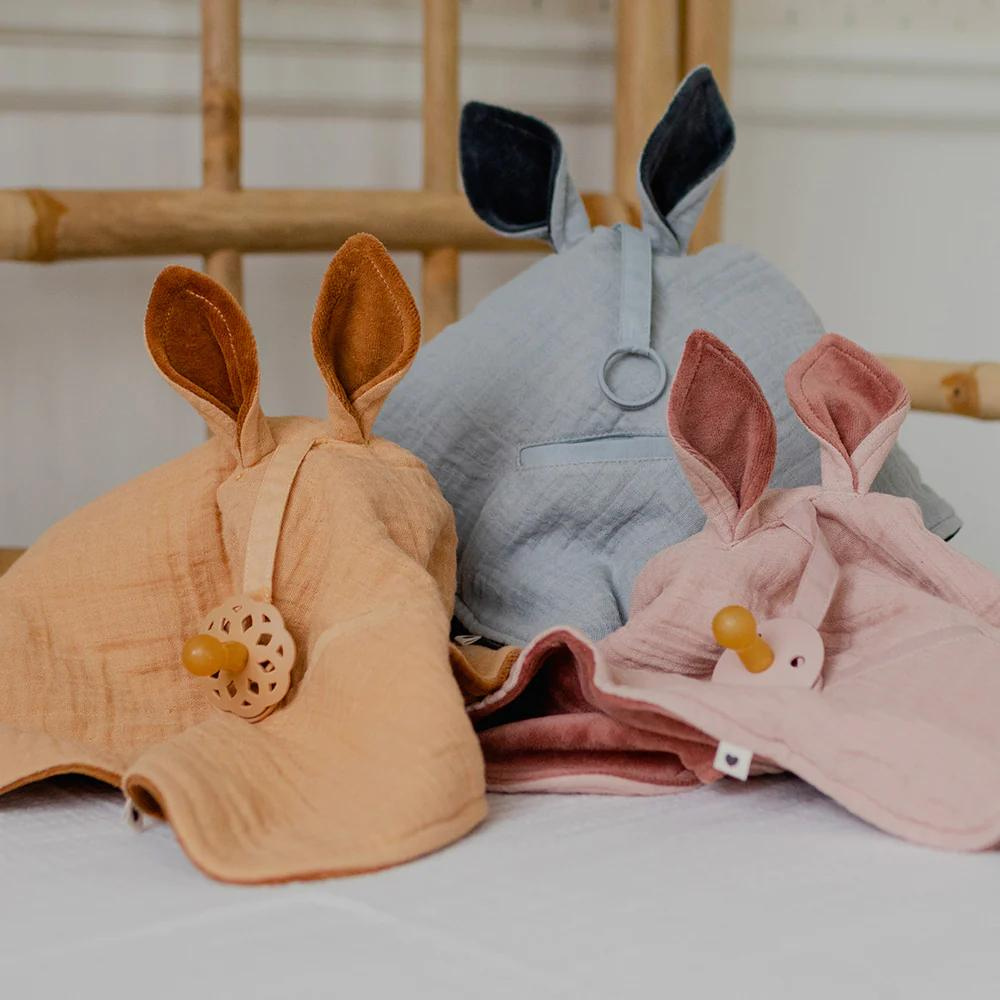 Bibs Cuddly Cloth Kangaroo