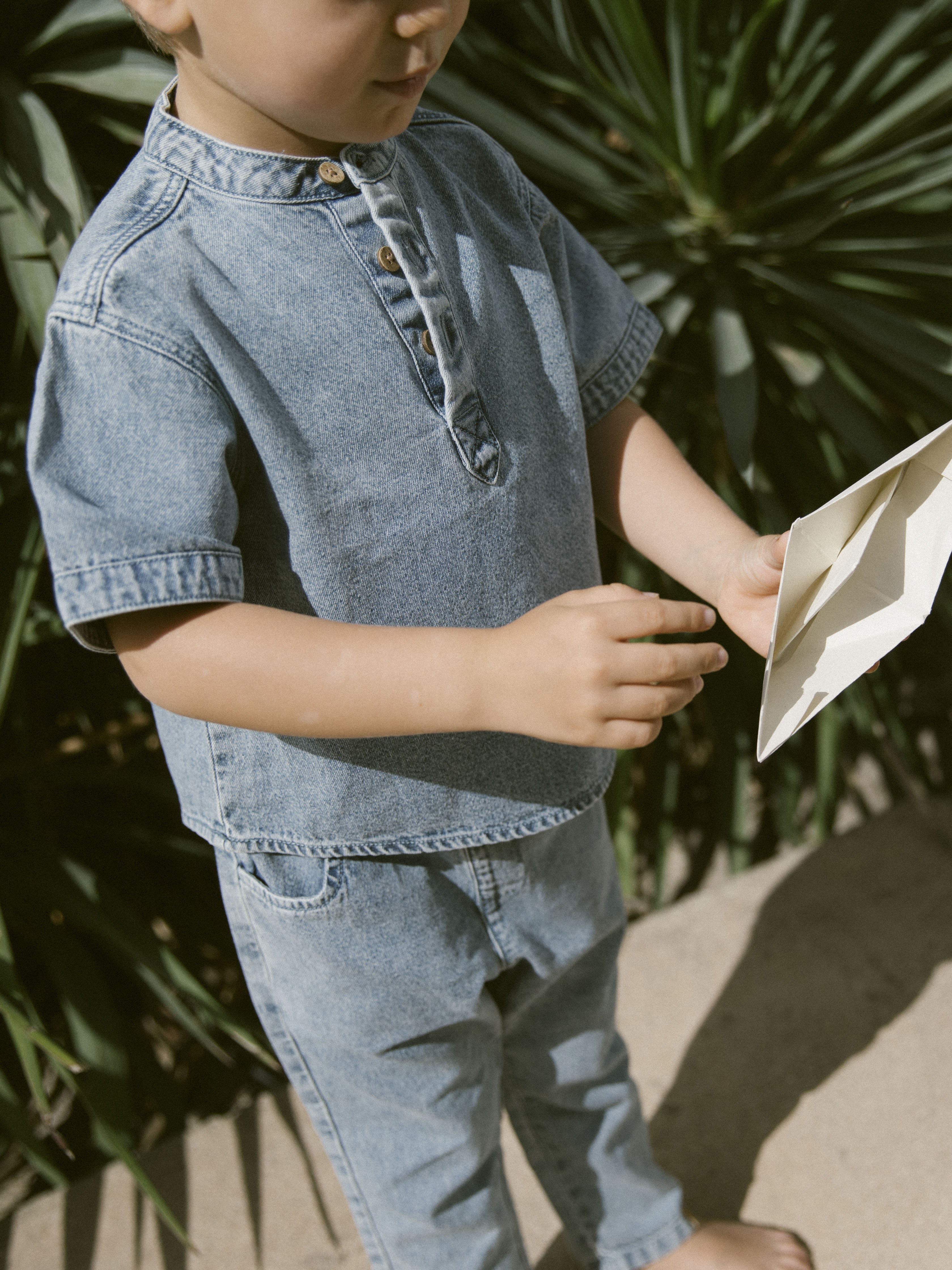 Lil' Atelier Shirt Fundo