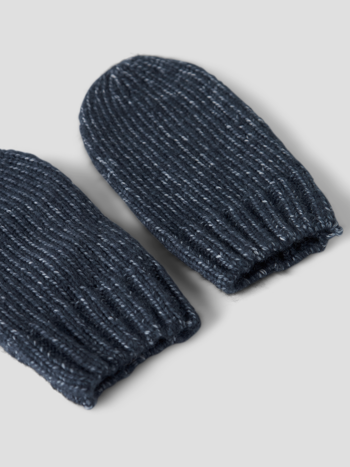 Name It Hat and Mittens Mora