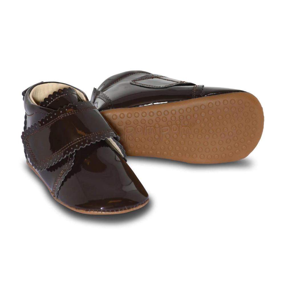 Pom Pom Slippers Velcro Scallops